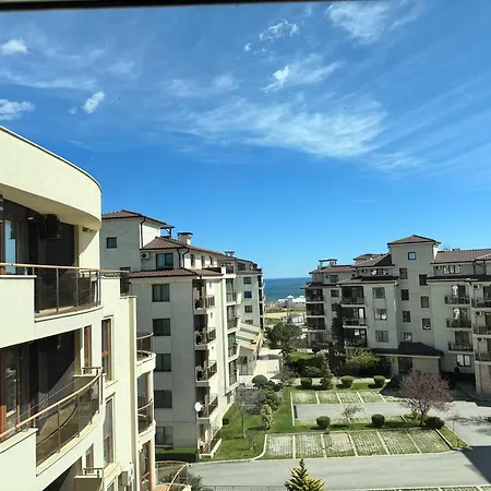 Sunshine Aparthotel